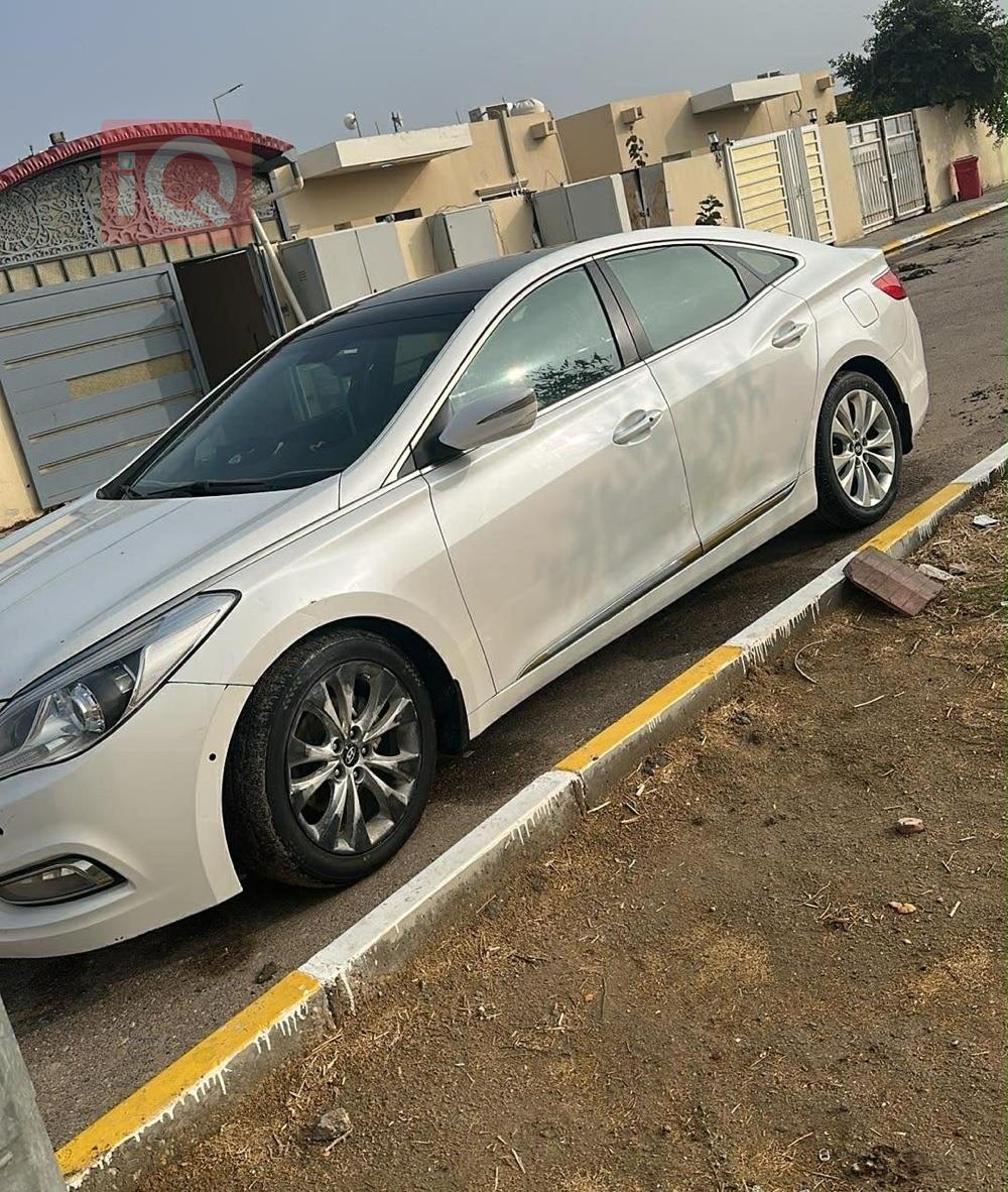 هيونداي أزيرا